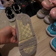 子供靴　シューズ　クロミ　16cm
の画像