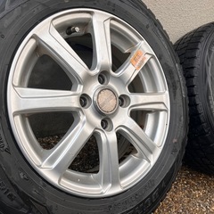 スタッドレスタイヤ 14インチ アルミホイールの画像