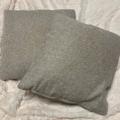 【グレークッション2個セット】の画像