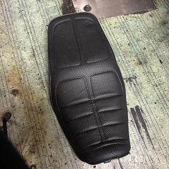 ゼファー400シートの画像