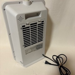 山善　セラミックファンヒーター 1200W 人感センサー付の画像