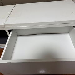 テレビボードの画像