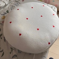 ROTOTO Bebe 授乳クッション　カバー付き(取りに来られる方は優先)
の画像