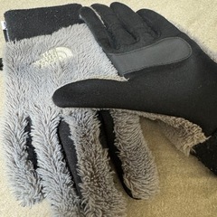【THE NORTH FACE】グレー手袋Sサイズの画像