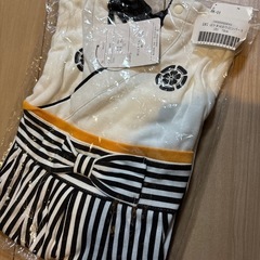 袴ロンパースの画像