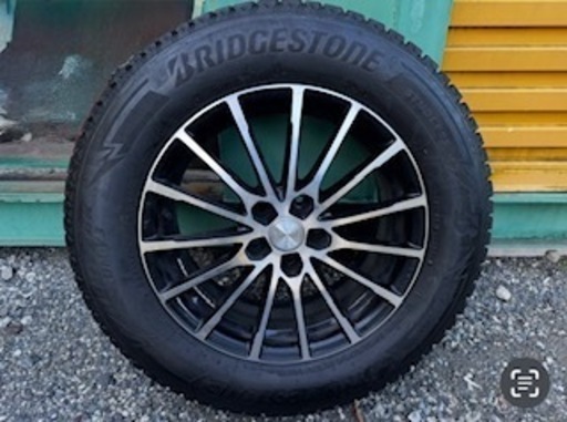 【美品】タイヤブリヂストン ブリザック　スタッドレスタイヤ