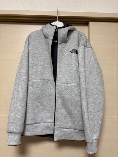 THE NORTH FACE リバーシブルテックエアーフーディ　NT62289