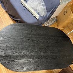 小さめカフェテーブルの画像