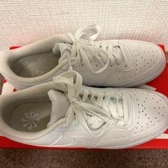 美品　Nike　ナイキ コート ビジョン ロー ネクストネイチャー ホワイト DH2987-100の画像