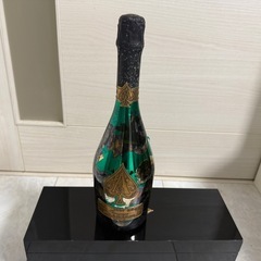 アルマンドグリーンの画像