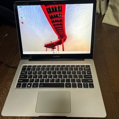 美品　超薄型Windows11搭載ノートパソコンの画像