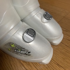 kissmark 22cm スキーブーツ  白の画像