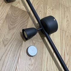 IKEA(イケア) ライト　スクルプ　調色調光リモコン付きの画像