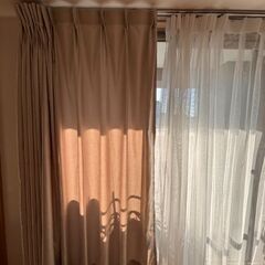 【最終値下げ】カーテン片開き(レース込み)の画像