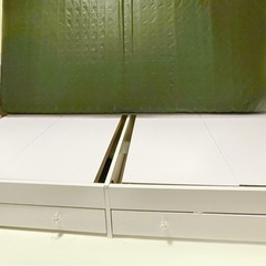 【11/21まで】ベッドフレームのみ 引き出し付 レアカラー【引取り限定】の画像