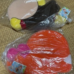 【新品】アンパンマン（ダイカットクッション）2つセットの画像