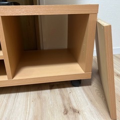 テレビボードの画像