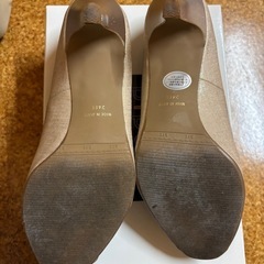 Riz RAFFINEE パンプス24センチの画像