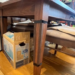 ウォルナット　ダイニングテーブル（IKEA）の画像