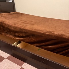 ニトリ　シングルベッドフレーム+シングルマットレス（おまけ）の画像