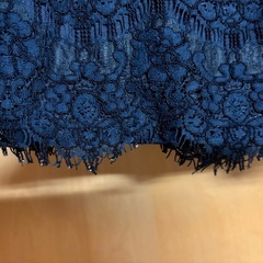 ネイビー レース ひざ丈スカートの画像