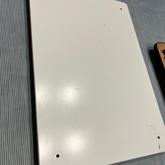 折りたたみテーブルの画像