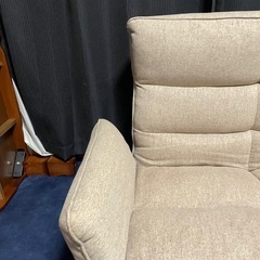 ソファー　二人掛け　 綺麗　リクライニングできますの画像