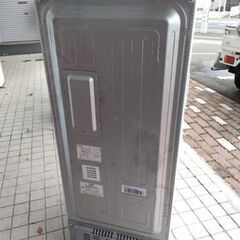 定価5万円以上　訳あり　バリバリ冷えますが訳あり　冷蔵庫　の画像