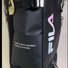 リュックと肩掛けバックの画像