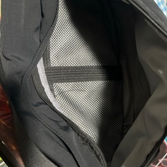 リュックと肩掛けバックの画像