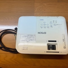 プロジェクター　epson EB-SO4の画像