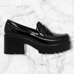 🤍厚底ローファーLLの画像