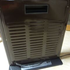 遠赤外線電気ストーブ　YAMAZEN　DSE-KC105　山善　電気ヒーターの画像
