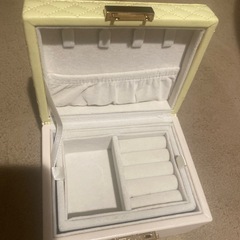 アクセサリーケースの画像