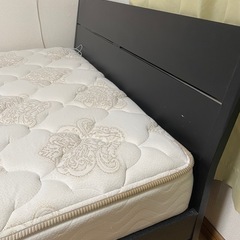 キングスダウン　ベッドの画像