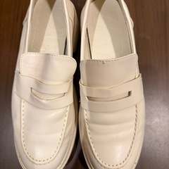 【直接引き渡し願】Zara  ローファーとミュール2点の画像