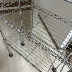 隙間ラックの画像