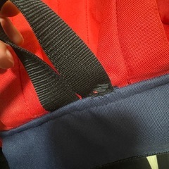 赤いリュックサックの画像