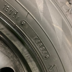 早い者勝ち　バリ山　スタッドレス185/60R15  アクア　フィールダー　ヤリス　ヴィッツ
の画像