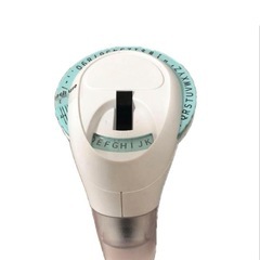 ラベラー　ラベルメーカー　エンボステーブル　　ラベル用リボン６巻付きの画像