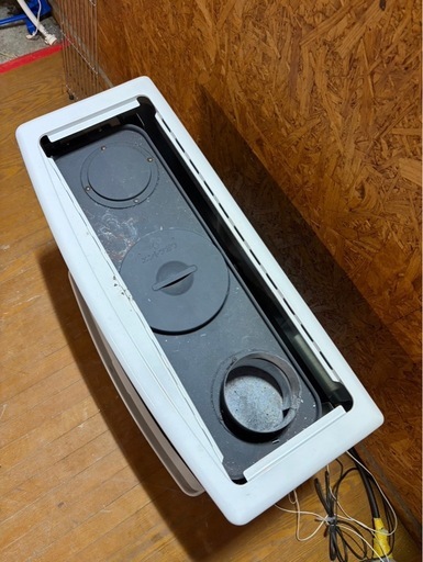 K1709 トヨトミ 半密閉式石油ストーブ 煙突式石油ストーブ 2023年