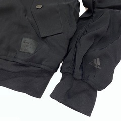 adidasアウターXLサイズ(新品)の画像