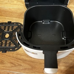 ▼新品同様▼COSORI LITE 2L ミニノンフライヤー エアフライヤー ホワイトの画像