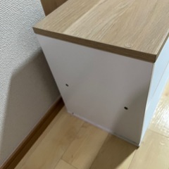 テレビ台の画像