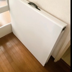 【新品未使用】BOOSDEN アウトドア テーブル 折りたたみ 180x74x75cm 作業テーブル 大きめ 机 組立不要 ダイニングテーブル 持ち運び 食卓 リビング 室内/屋外 イベント 作業台 ホワイトの画像