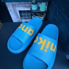 ニコアンド...シャワーサンダル
の画像