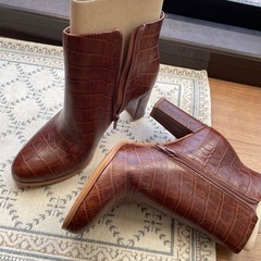 ブラウン　ブーツ　サイズ23 7センチヒールの画像