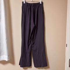 スラックスの画像