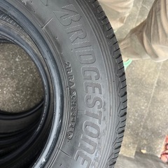 タイヤ　
交渉中の画像