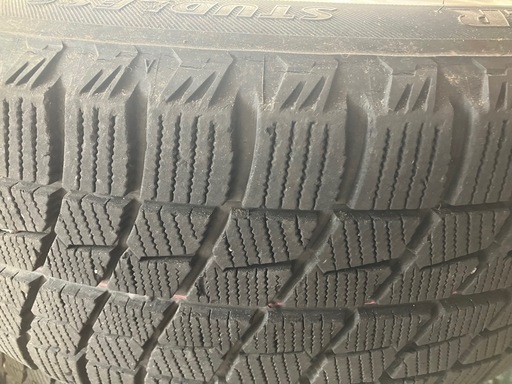 スタッドレスタイヤ